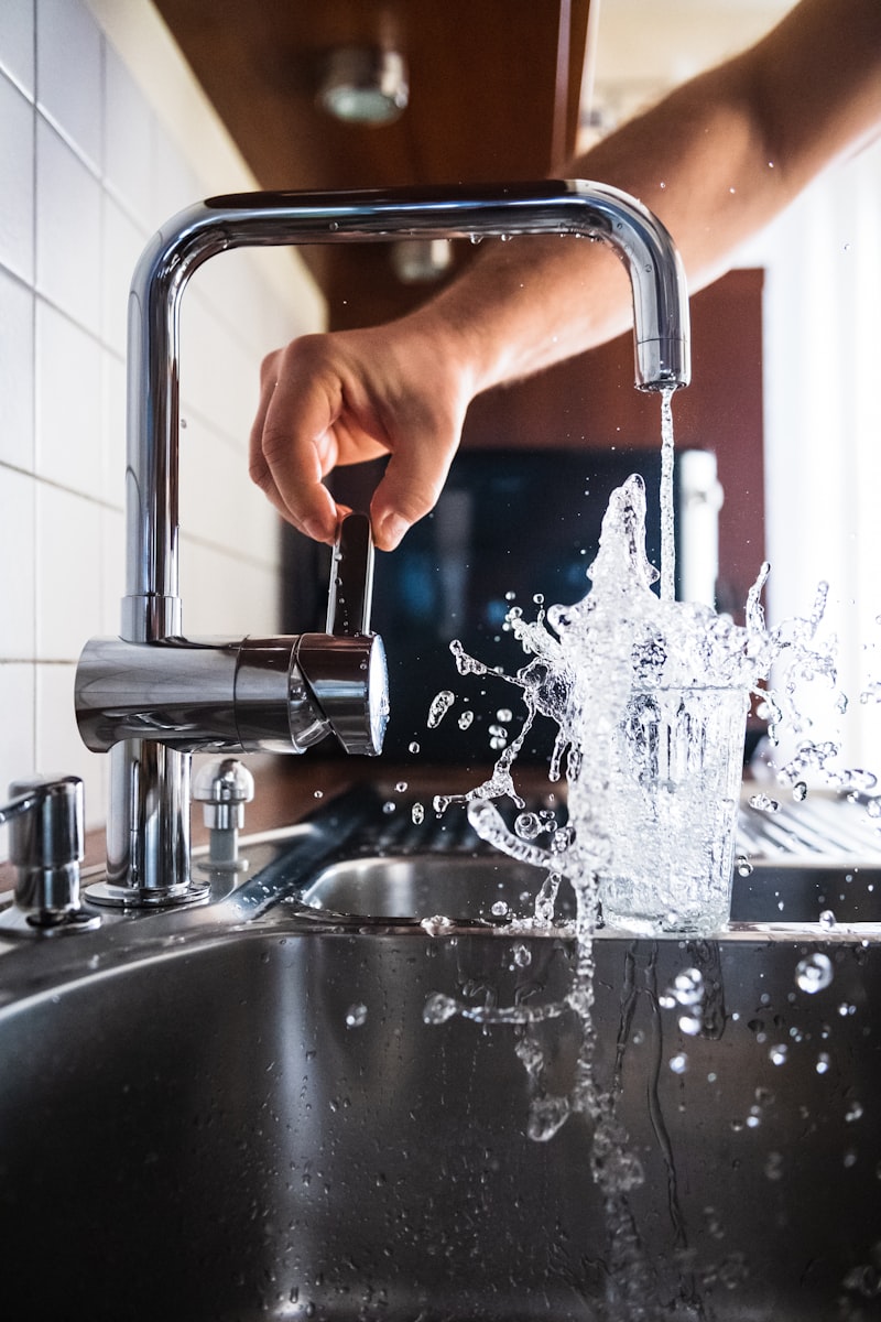 Plastic Water Tank Cleaning
